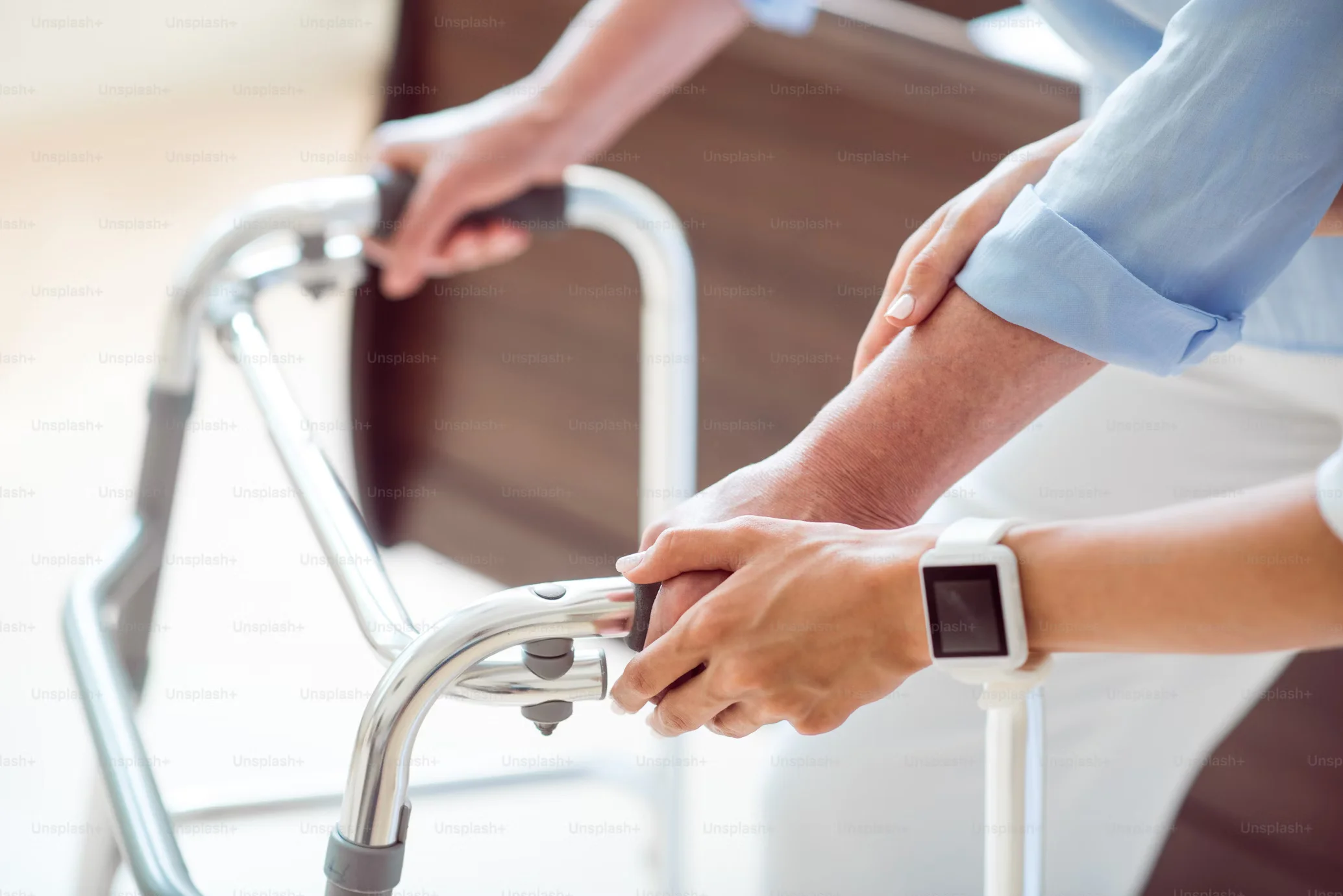 Read more about the article Fall Safety Tips for Seniors: Preventing Falls at Home